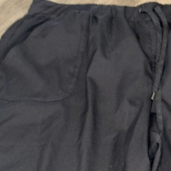 St. Johns Bay Womens Black Capri Pants 3X Elastic Waist Polyester/Spandex Blend - Picture 4 of 9